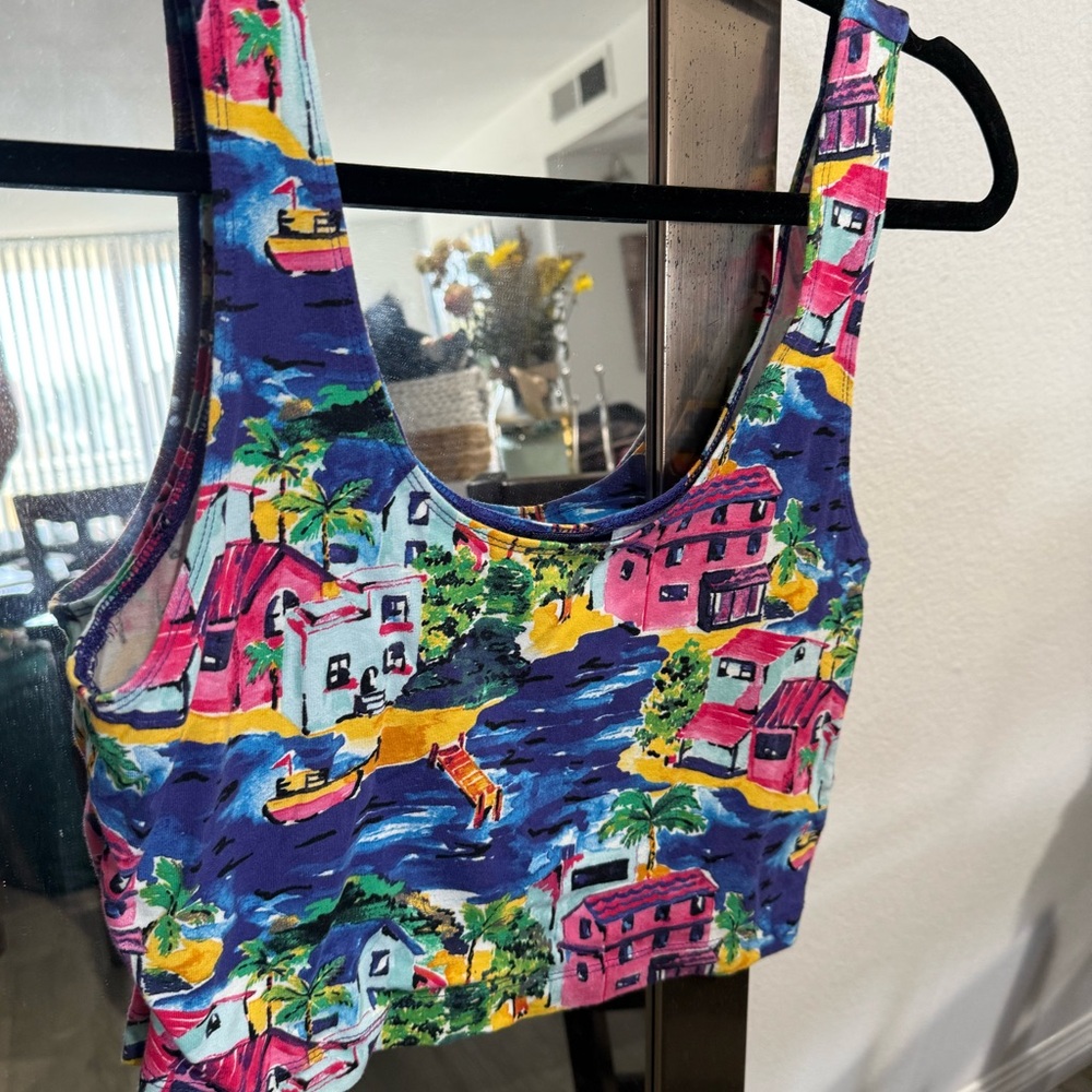 Forever 21 Multicolor Graphic Crop Top